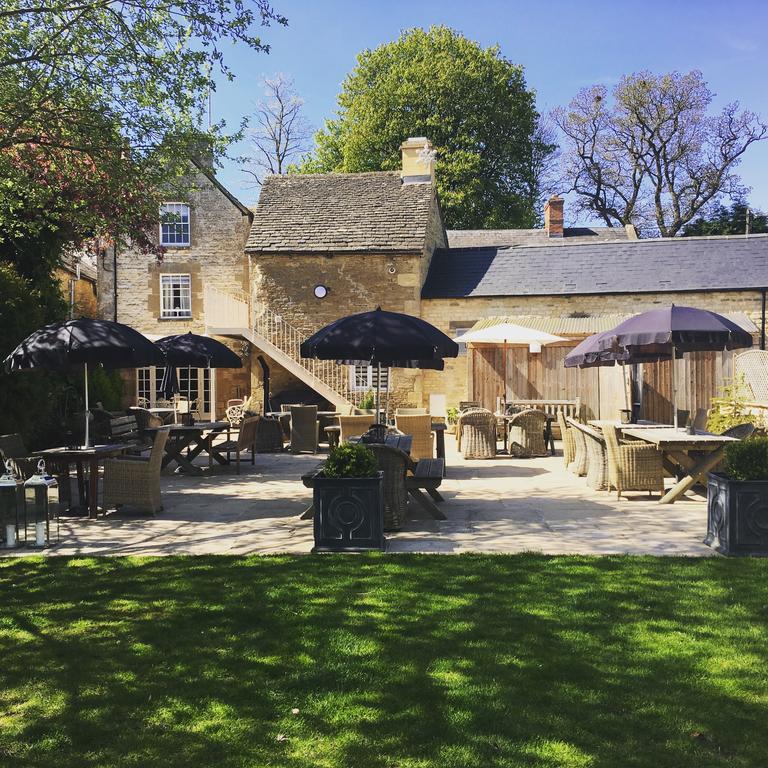 The Wychwood Inn Shipton under Wychwood Ngoại thất bức ảnh