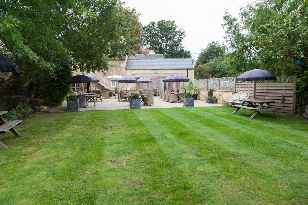 The Wychwood Inn Shipton under Wychwood Ngoại thất bức ảnh