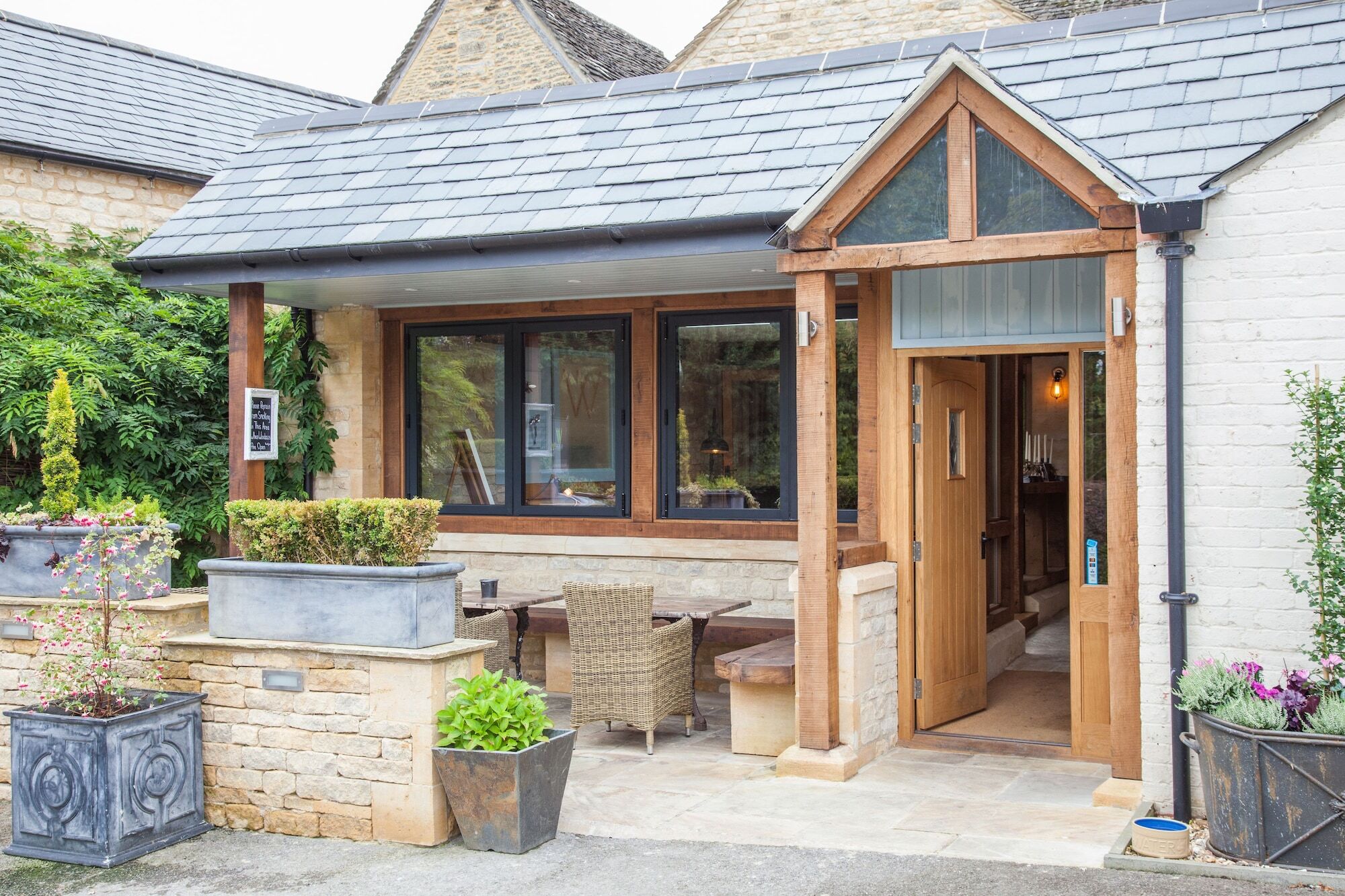 The Wychwood Inn Shipton under Wychwood Ngoại thất bức ảnh