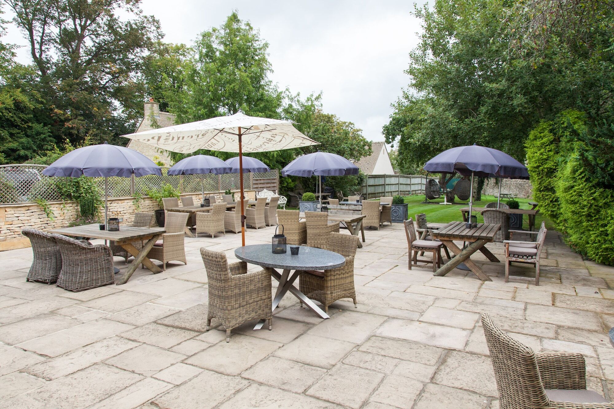 The Wychwood Inn Shipton under Wychwood Ngoại thất bức ảnh